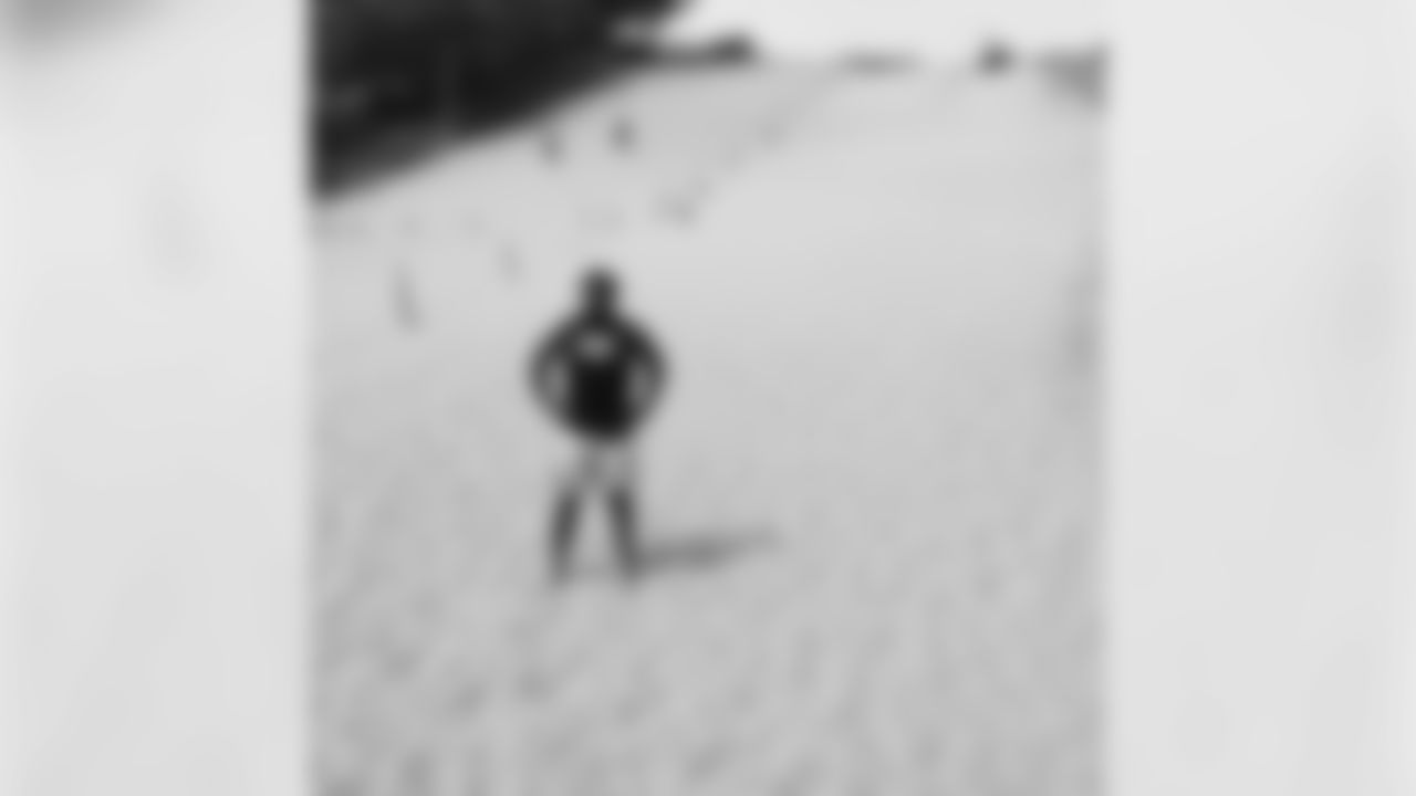 beaststeph77 [Stephane Nembot] Blessings and blessings. If you can walk be thankful someone else out there wishes they could. Do not take the little things for granted. #manhattansanddunes #nfl #dreams #workout