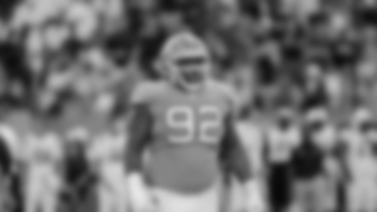 DT Aaron Crawford