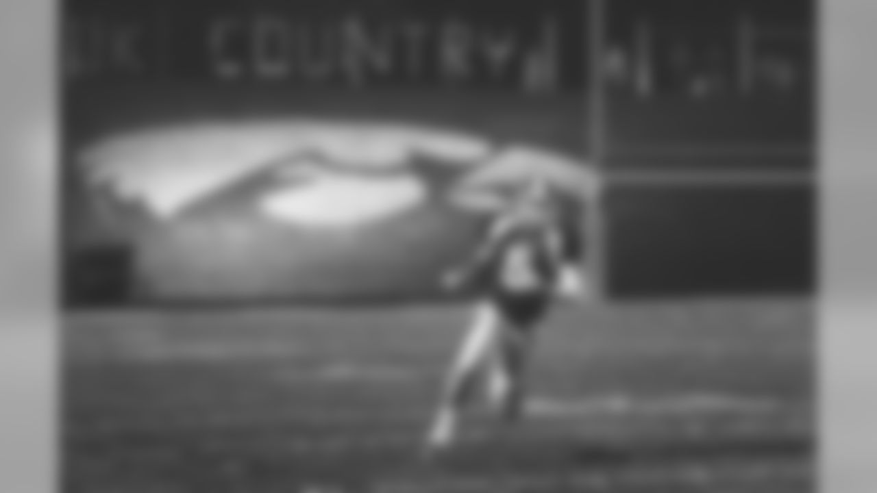 mikecamp15[Michael Campanaro]:#TBT!! S/O to my HS #RiverHill #Hoco