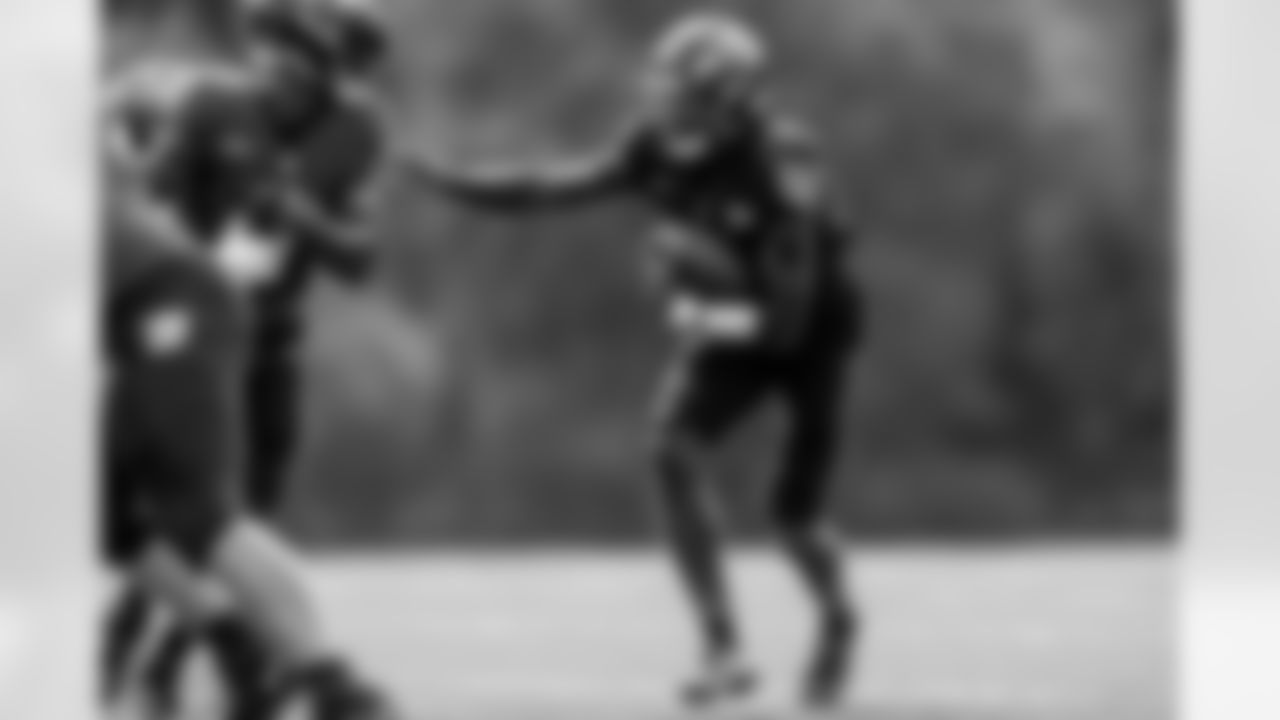 QB Tyler Huntley