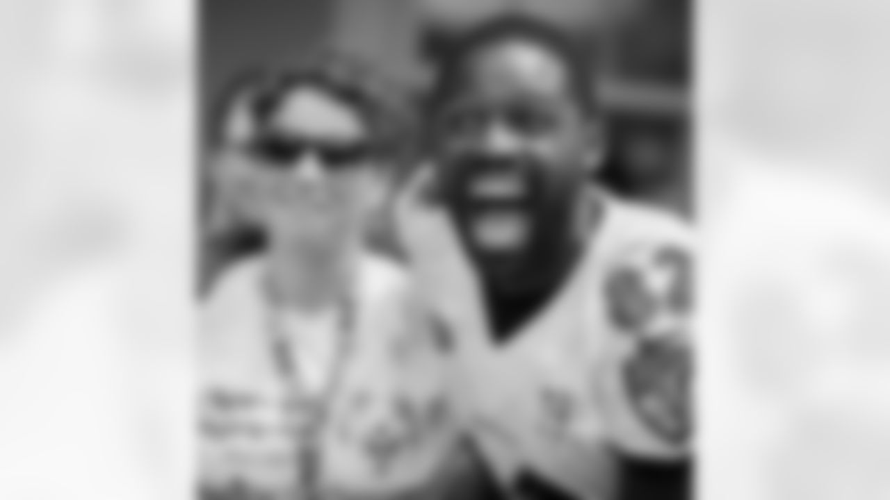 ravens [Baltimore Ravens]: @torreysmithwr [Torrey Smith] laughing it up with guests from @SpOlympicsMD at #RavensCamp. #ravens #ravensnation