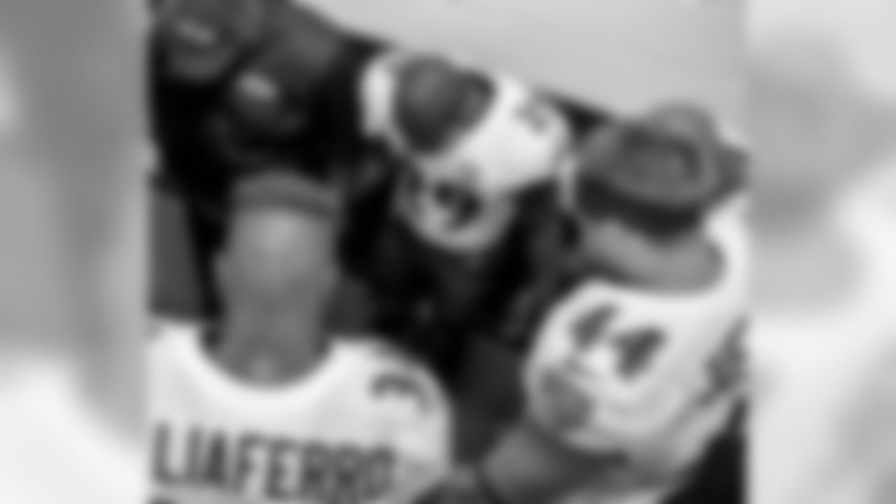 jforsett[Justin Forsett]: Squad!