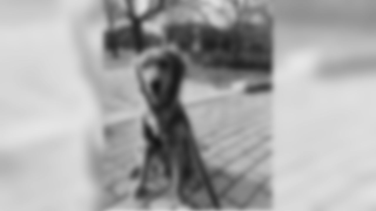 urbanlegend96 [Brent Urban] Balancing getting my foot right and making sure Odin gets his walks has been tough this offseason so I had to show some love to @happydogbaltimore for taking care of all the young princes needs.