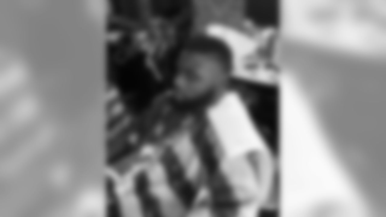 terrancewestbwi [Terrance West]: Family and football is the only thing that matters the most to me right now! #Focus