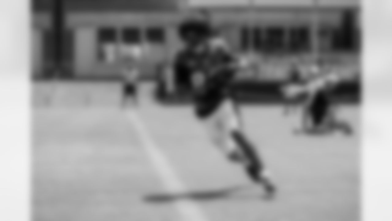 TE Isaiah Likely