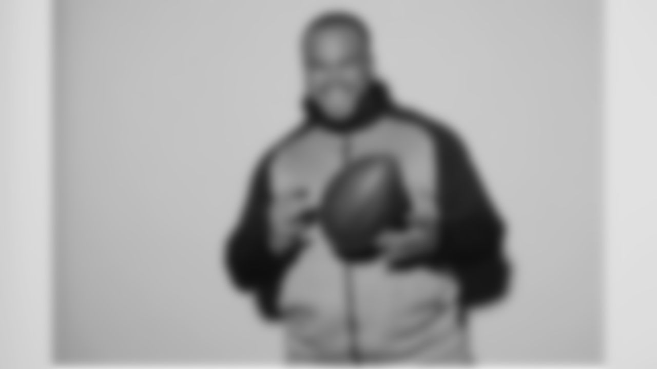 themainshow_ [Jermaine Eleumonor] S M I L E