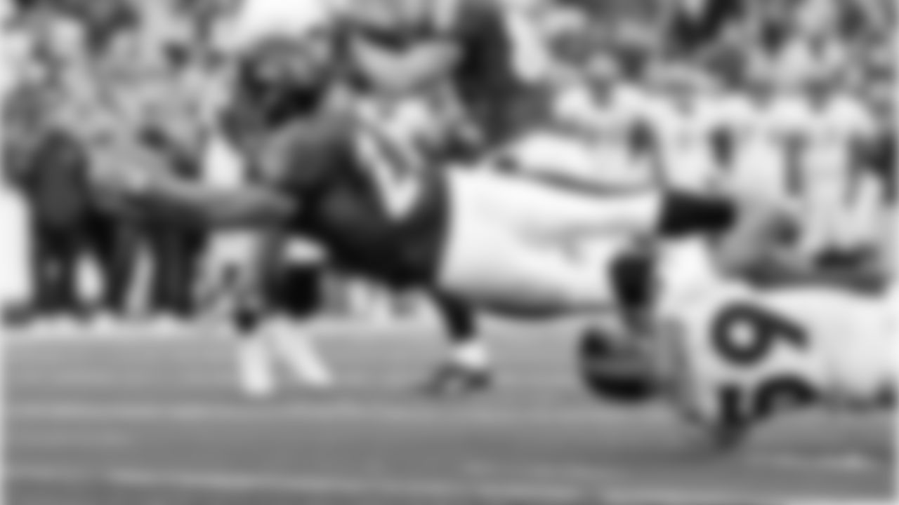 Images from the Ravens' 30-7 win over the previously-undefeated Denver Broncos on November 1, 2009 in Week 8.