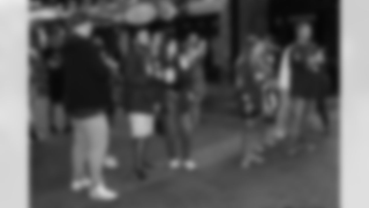 KickoffWatchParty_091122ph60