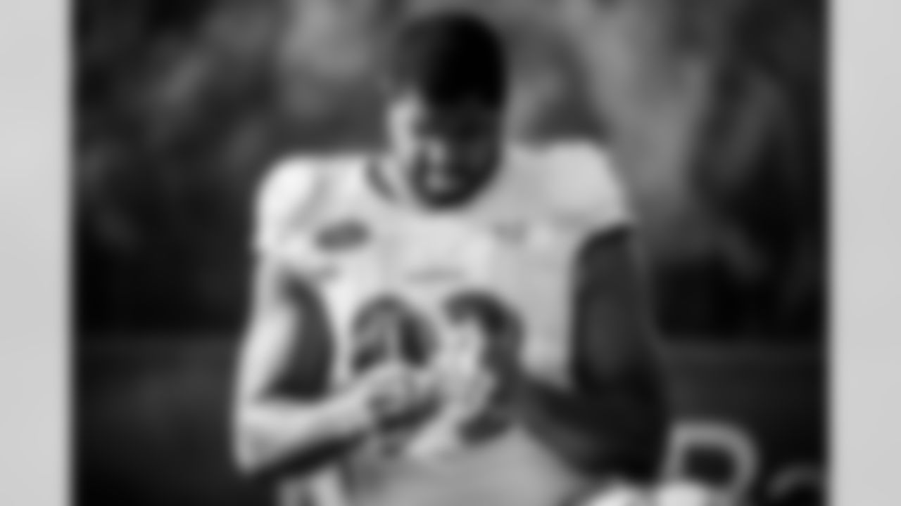 DE Calais Campbell