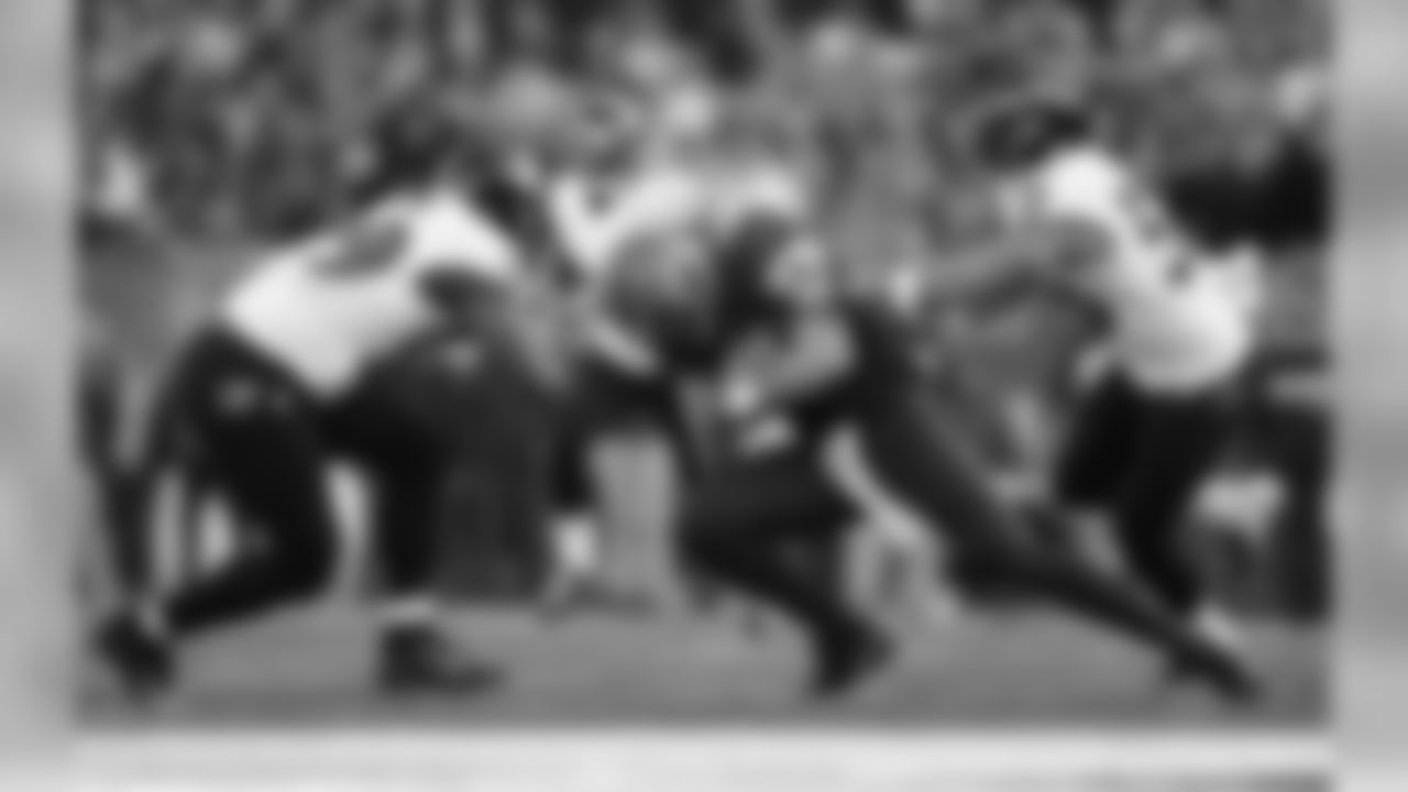 OLB Matthew Judon, ILB L.J. Fort