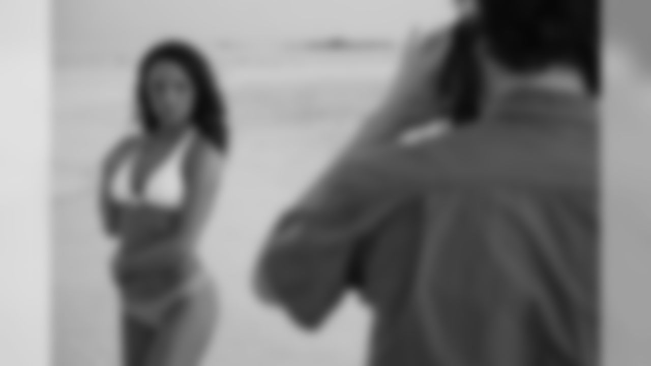Behind the scenes photos from Day 5 of the 2010 Spring Fling and the Ravens Cheerleader Swimsuit Calendar Shoot. (Photo by Jill Fannon). Find more photos at facebook.com/baltimoreravens.