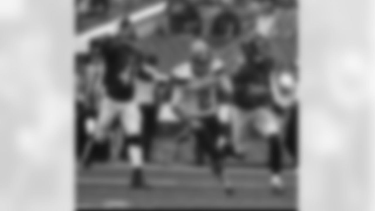 alevine.sr [Anthony Levine]: Turning point!! We the flock!!! #RavensFlock