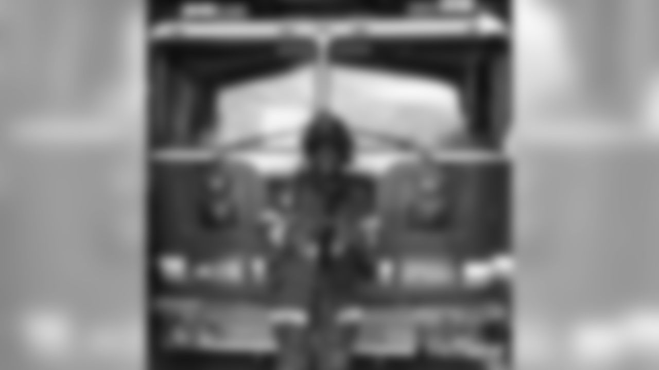 jforsett[Justin Forsett]: More pictures of me at the station this morning! Let me know where I should visit next. #Truck26 #Engine27 #BaltimoreCityFireDept #RavensNation #Bring29ToWorkDay