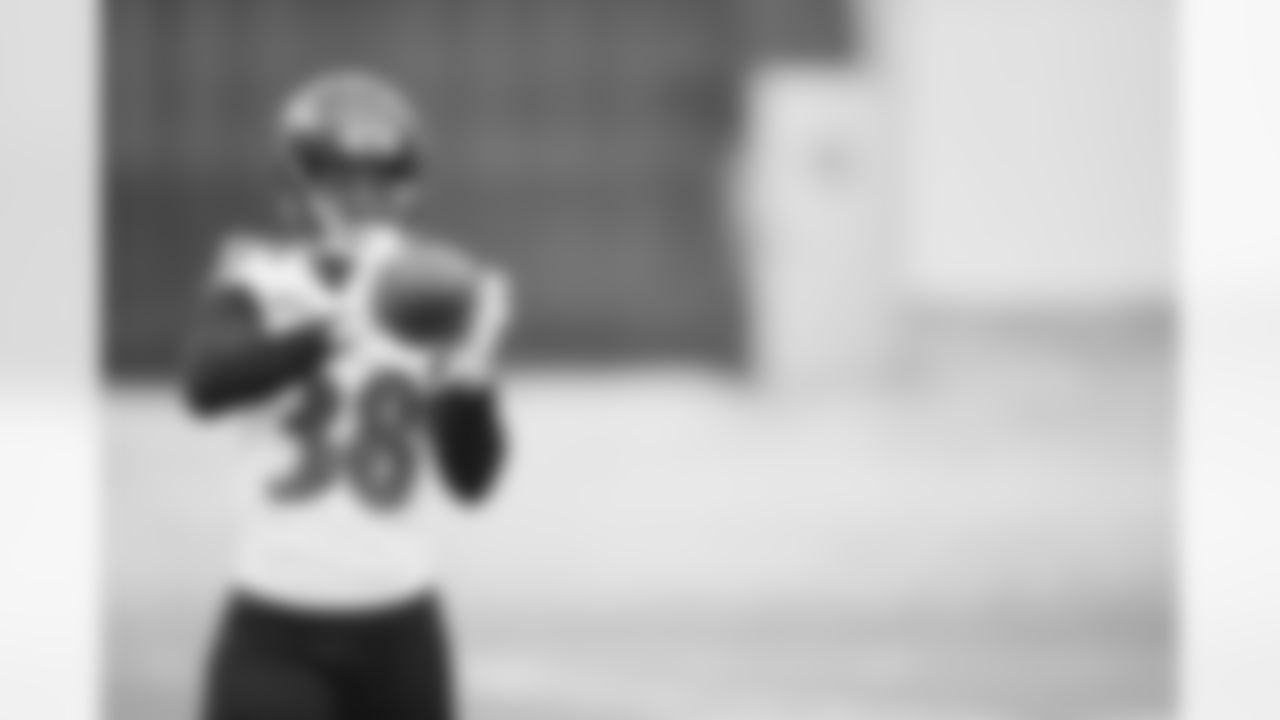 Jumal Rolle 2015 stats: 9 games, 2 tackles
Rolle played for the Texans and Ravens last year, but he reportedly tore his Achilles earlier this month and will miss the 2016 season.