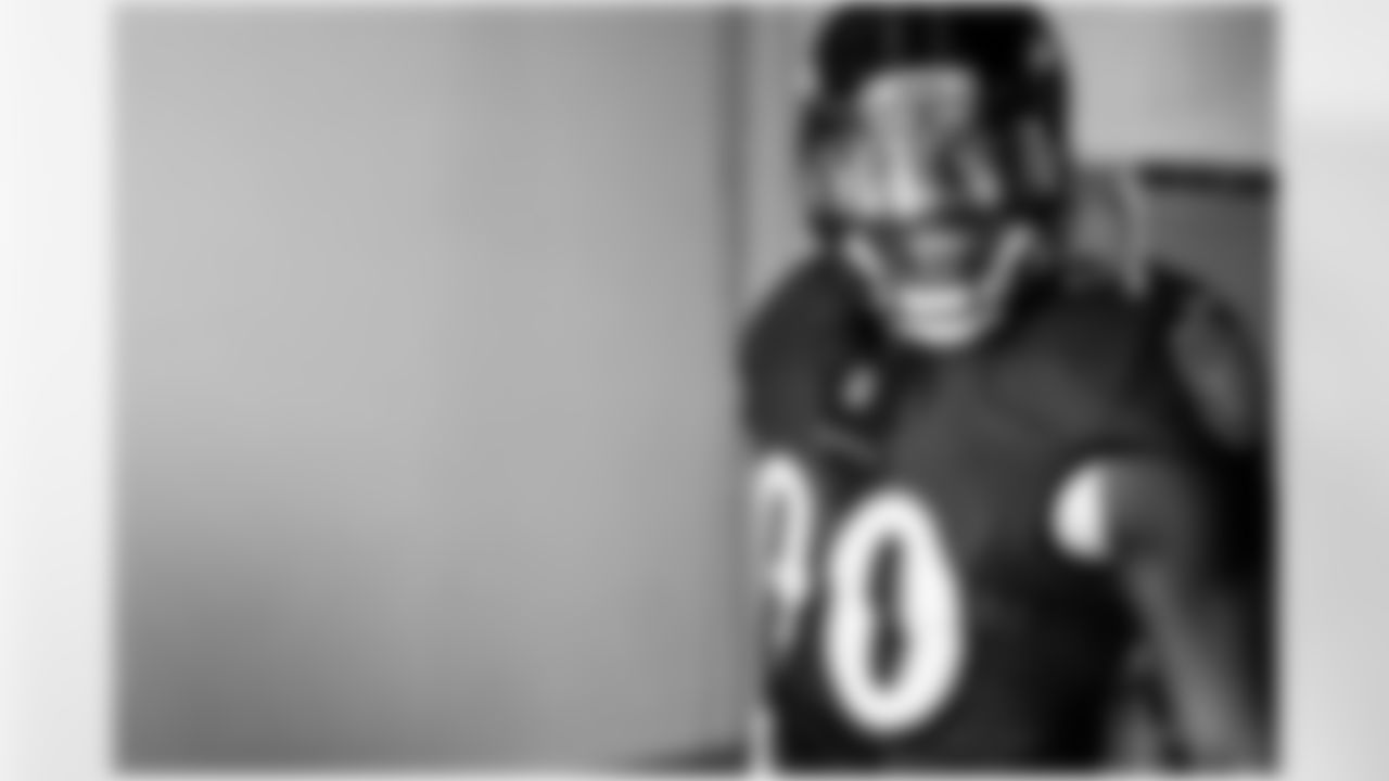 zsmith94 [Za'Darius Smith] Mood...