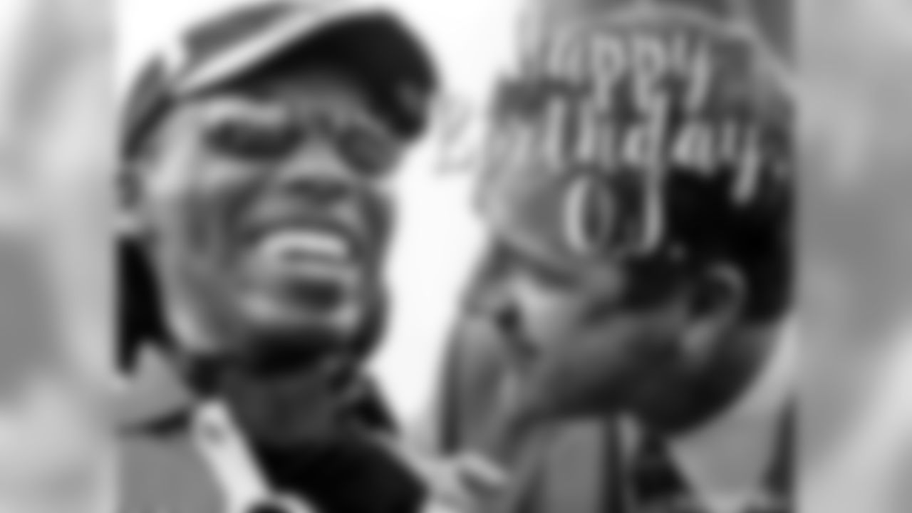 ravens[Baltimore Ravens]: "He's a great leader, and we look to him every day for strength and encouragement. I've said many times he's the strongest man in the building, and I think he's the heart and soul of what we're all about as the Ravens." - John HarbaughHappy Birthday, O.J.! #HBD #RavensNation #PlayLikeARaven