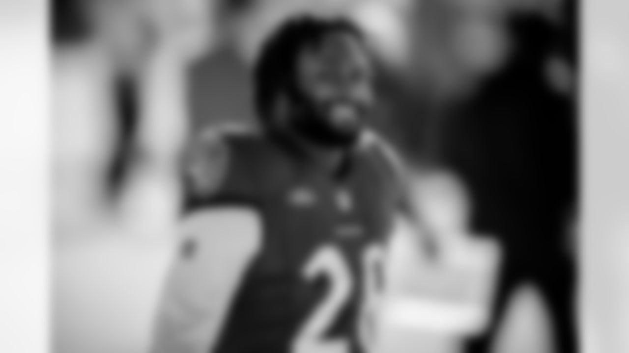 RB Latavius Murray