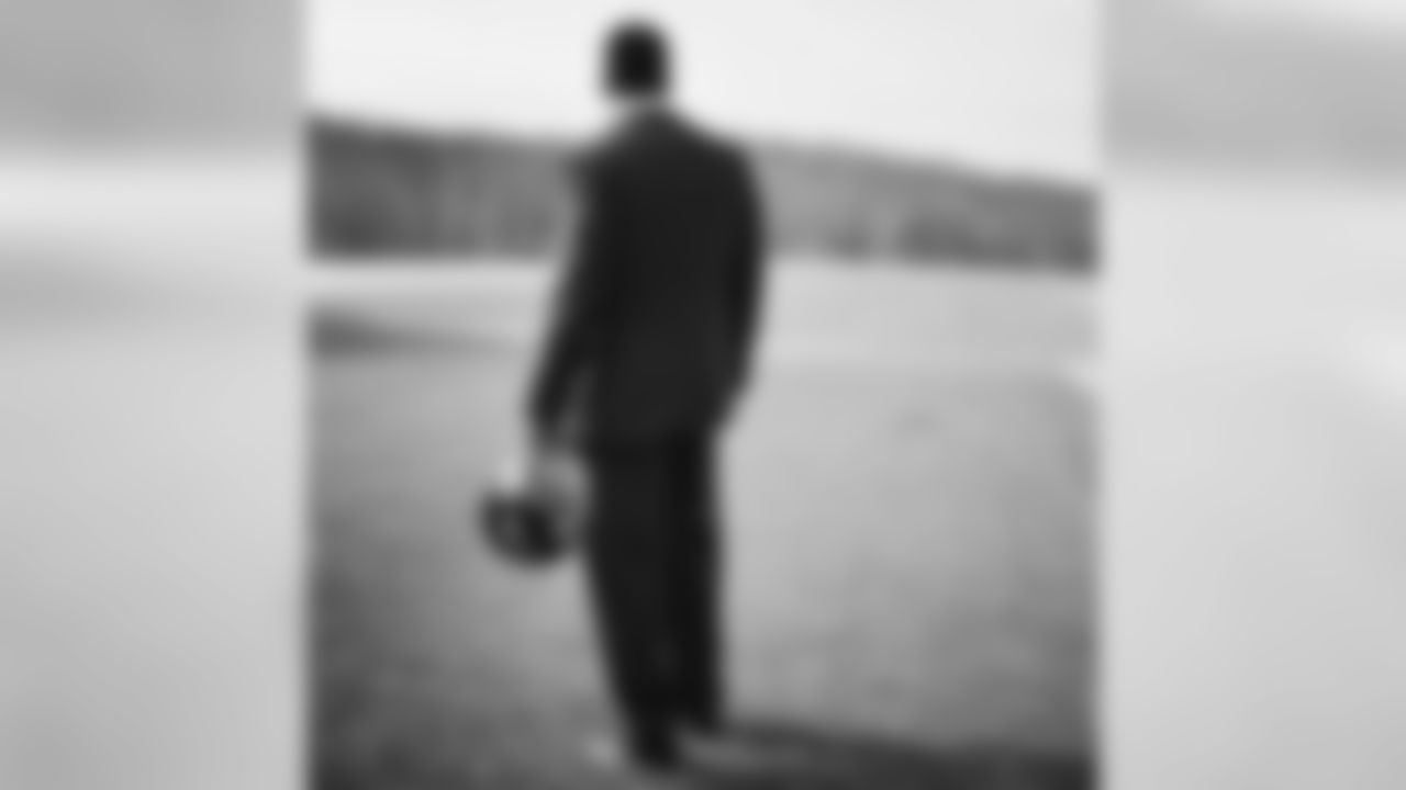 benjaminswatson[Benjamin Watson]: Weird, awkward, exciting, nostalgic, invigorating. The first day on the job reminds me of the first day at a new school. His faithfulness, though, is the one constant through every evolving circumstance. The future is bright! #playlikearaven