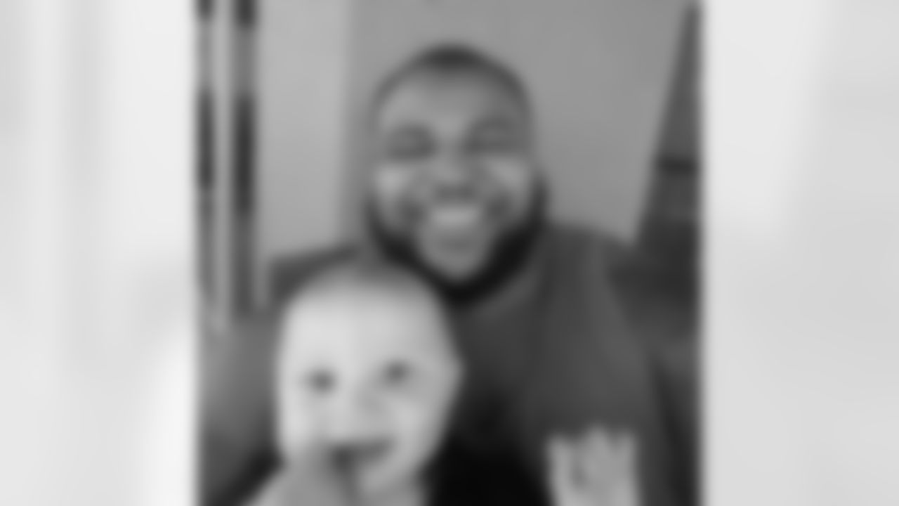 brandonw_66 [Brandon Williams]: One word, One Phrase... #Doppleganger