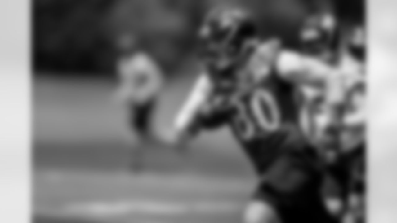 TE Crockett Gillmore