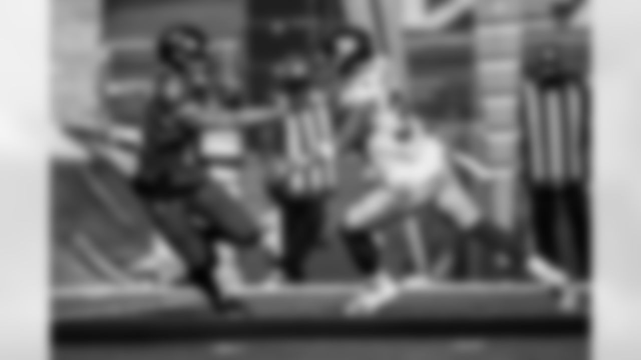 WR Devin Duvernay