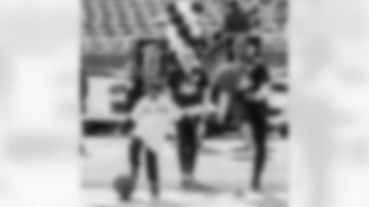 tytaylor2[Tyrod Taylor]: Fun day with the kids at the #HometownHuddle event! T2