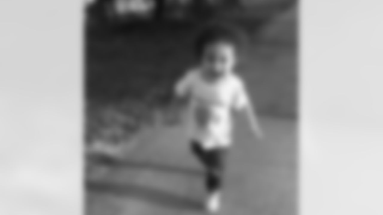 aceandsmitty[Steve Smith Sr.]: Running off those Thanksgiving calories #deuce