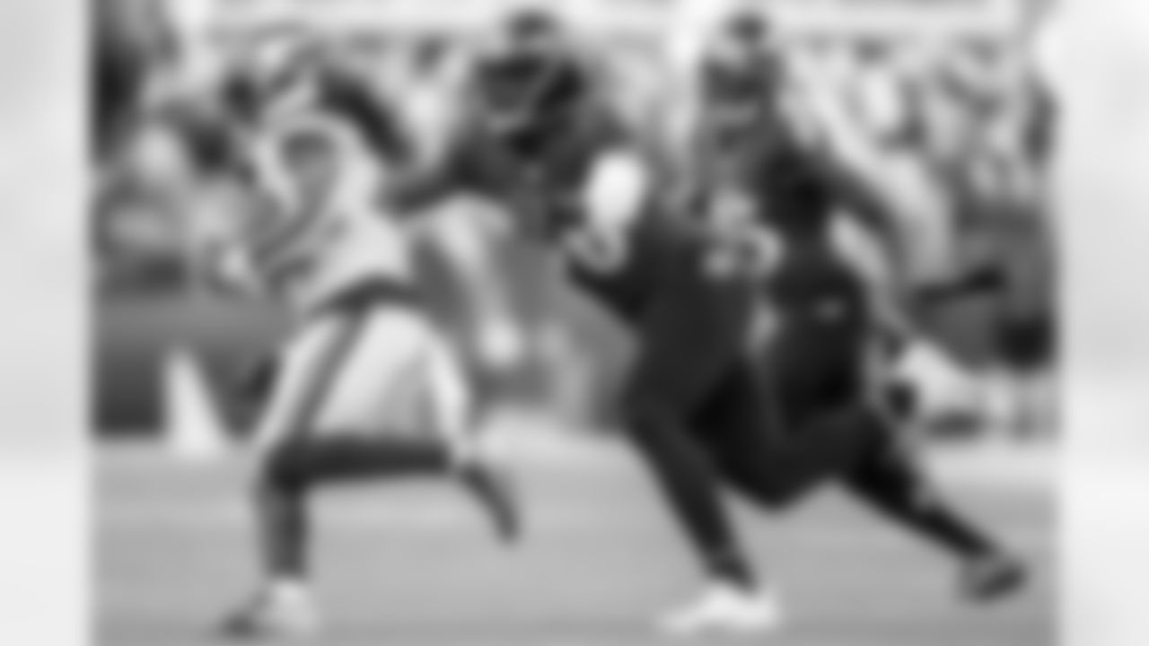 ILB Josh Bynes