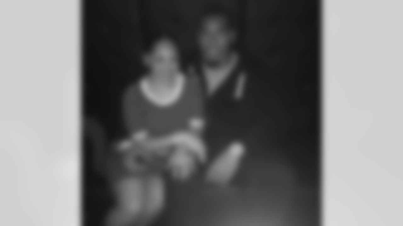 trenchwork94[Carl Davis]: Back in iowa city with my lady kickn it.