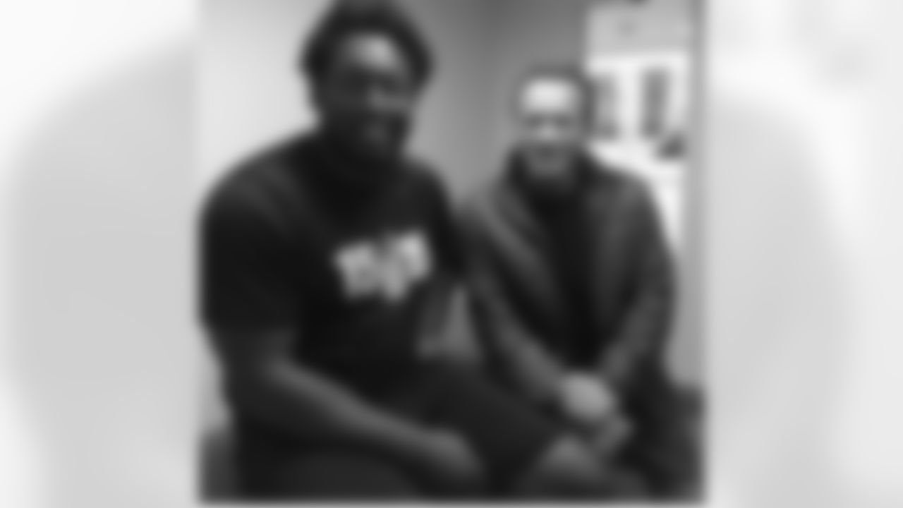 beaststeph77 [Stephane Nembot]That time the Terminator comes meet the African Beast. GOD is Great and all thanks to Him. #ArnoldSchwarzenegger #terminator #losangeles #nfl #movies #dreamscometrue #godbless