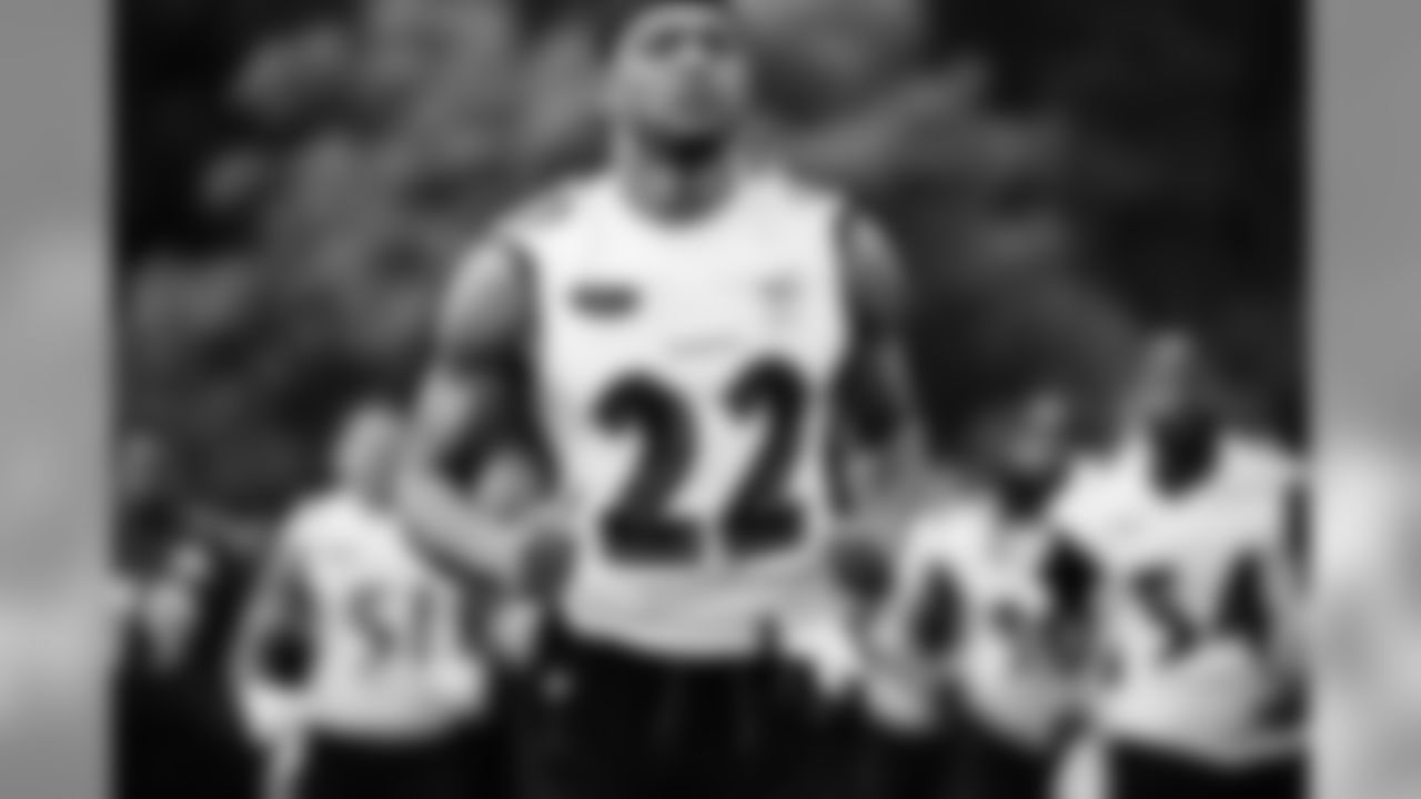 CB Jimmy Smith
The sheer fact that Smith was able to take the practice field just more than six months after suffering his Achilles tear was very good news. Smith only participated in individual drills, but it puts him in position for expanded action during training camp.