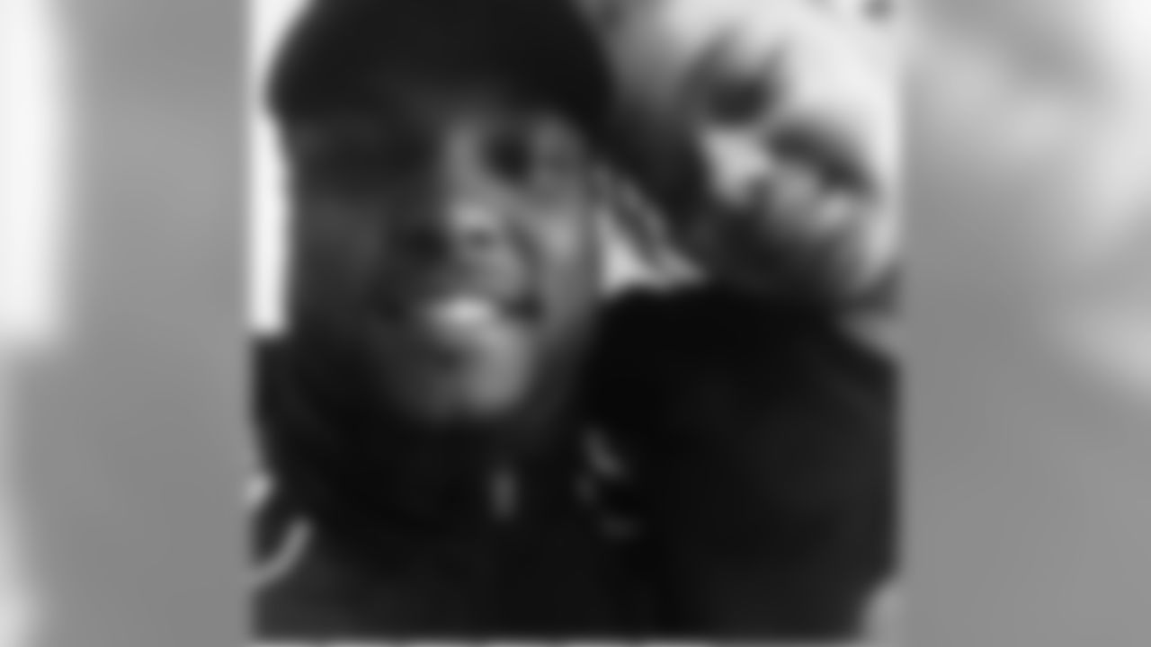 mr.toussaint_[Fitzgerald Toussaint]:Happy 8th birthday to my baby Girl. She keeps my passion for what I do in motion. Wish I could take a week off to show her the world. She deserves it.