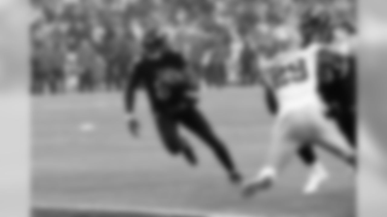 QB Lamar Jackson