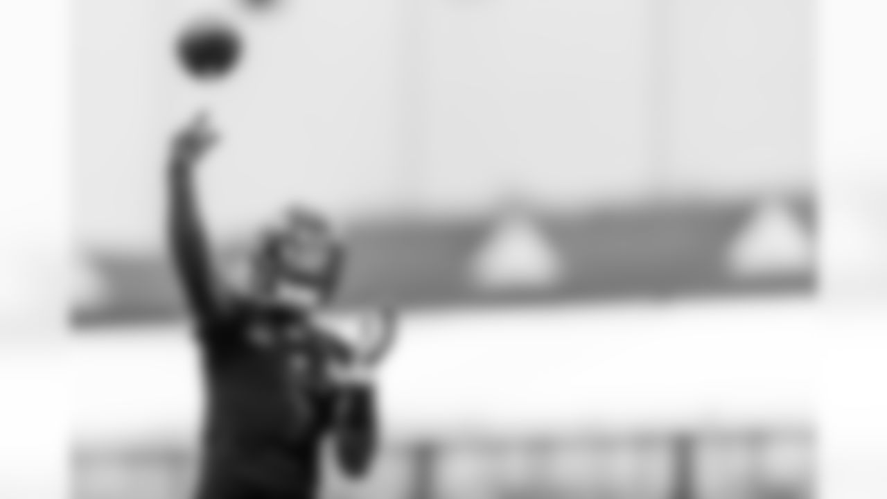 QB Tyler Huntley