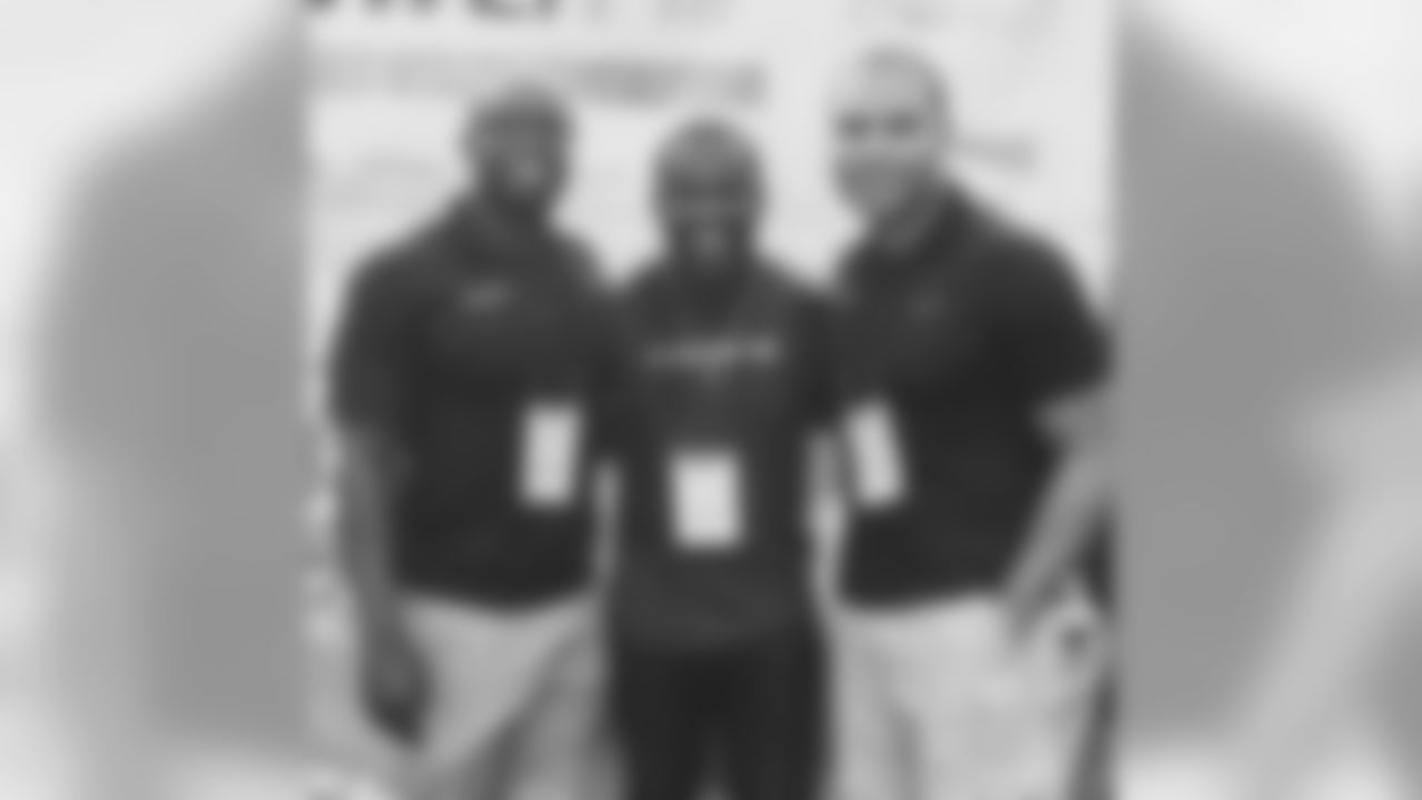jforsett [Justin Forsett]: Had an amazing day here in Baltimore at the NATA Expo. My partners & I got the opportunity to share @showerpill & meet some great people. #StayFreshTeam