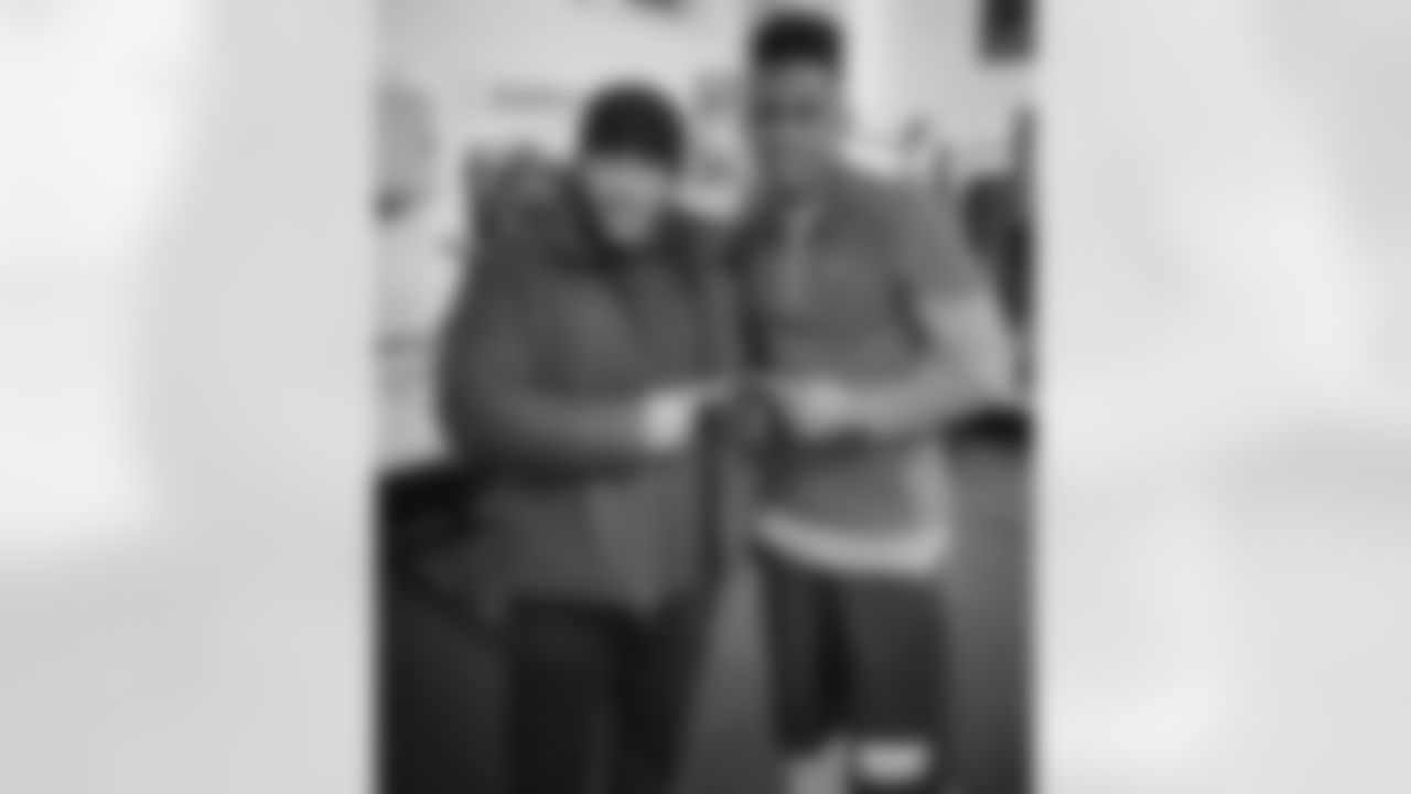 willied_effect[Will Davis]: Big thanks to Chris @musclepowermk for opening your gym for me to train while over in the U.K. #MuchAppreciated #MusclePower #UK