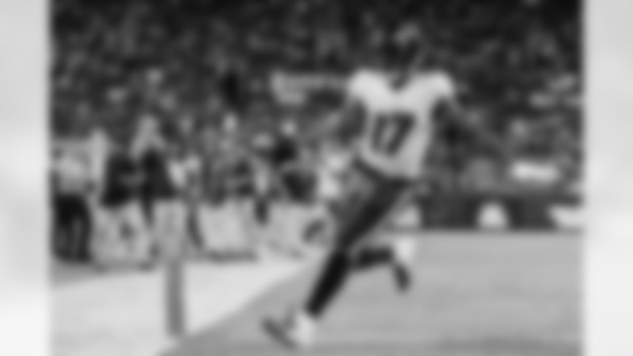 The Baltimore Ravens defeated the Tampa Bay Buccaneers by a score of 27-22 in Raymond James Stadium in Tamps, FL on October 27, 2022.