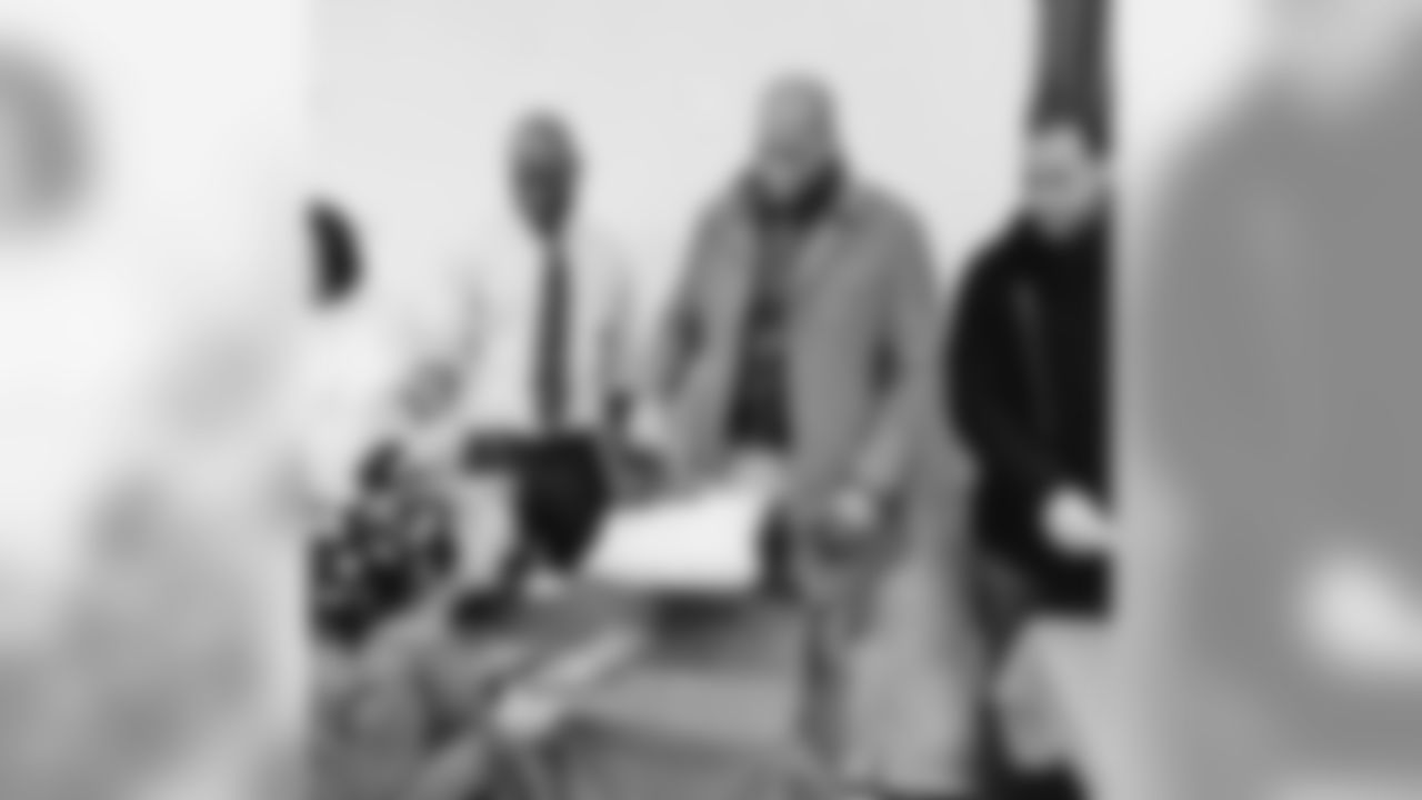 eugenemonroe60[Eugene Monroe]:Shot by @shawn_hubbard of me pre game coming through the tunnel. #ravens #Baltimore #harbor #gameday #dmv #dc