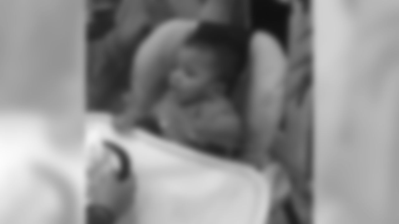 arr2four[Kyle Arrington]: My little homie turned 1 the other day. Smh time flies. Thanks again for everyone who came out to celebrate with us