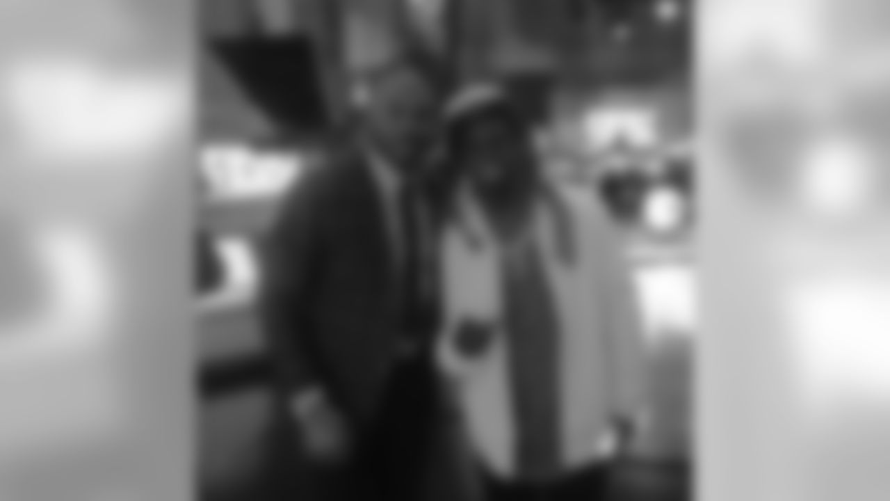 aceandsmitty [Steve Smith]: The Carter and I. Great day on @espnfirsttake and @liltunechi@espnmikeandmike!!! #agent89 #stevesmithsr