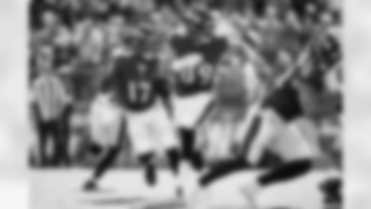 RB Le'Veon Ball