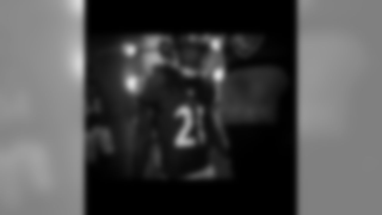 l_webb21[Lardarius Webb]:#LightsCameraAction