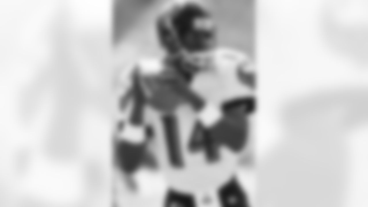 QB Wally Richardson
1997 Draft - Round 7, Pick 234
