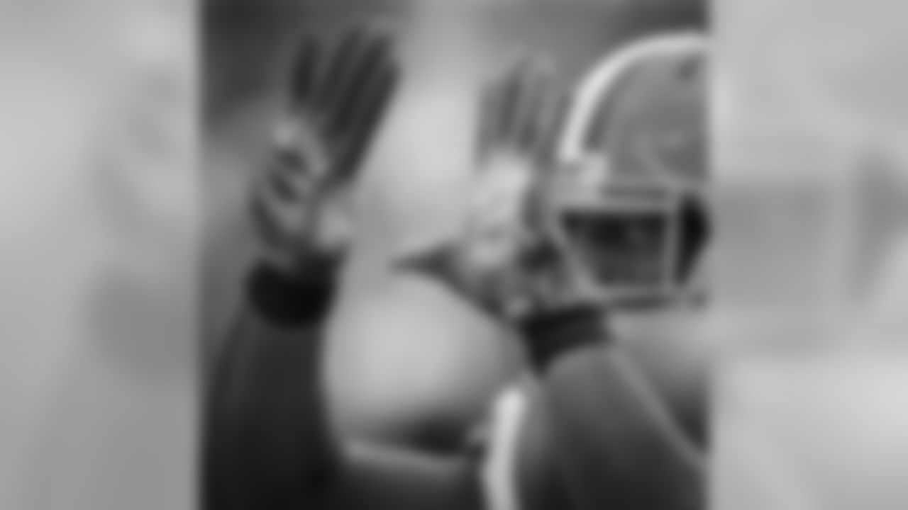 benjaminswatson [Benjamin Watson]: In honor of 9/11...#TBT Different uniform. Same message #NeverForget