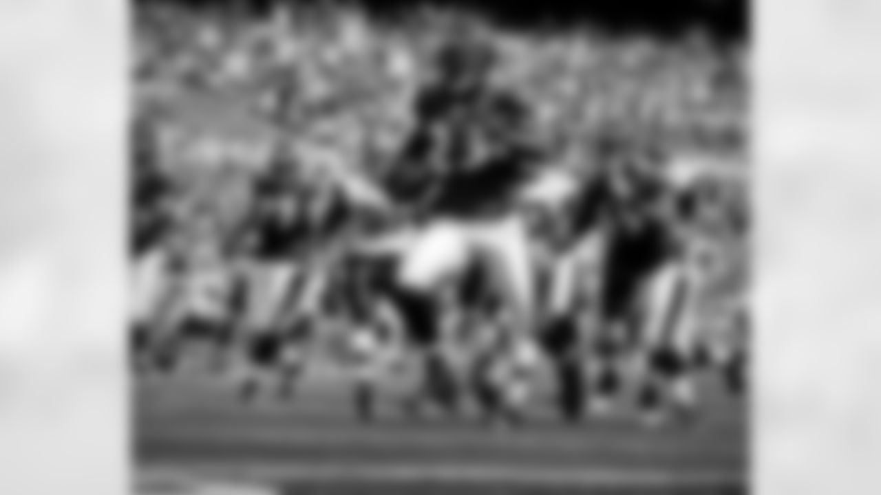 Images from the Ravens' 34-3 win over the Cleveland Browns on Sept. 27, 2009.