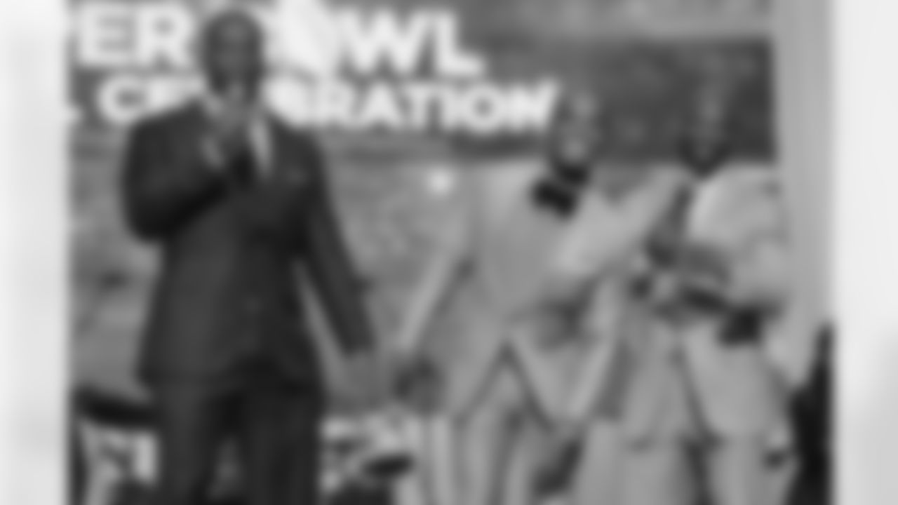 benjaminswatson[Benjamin Watson]: Caption this! #TBT with @teambryanscott & @kirkfranklin.