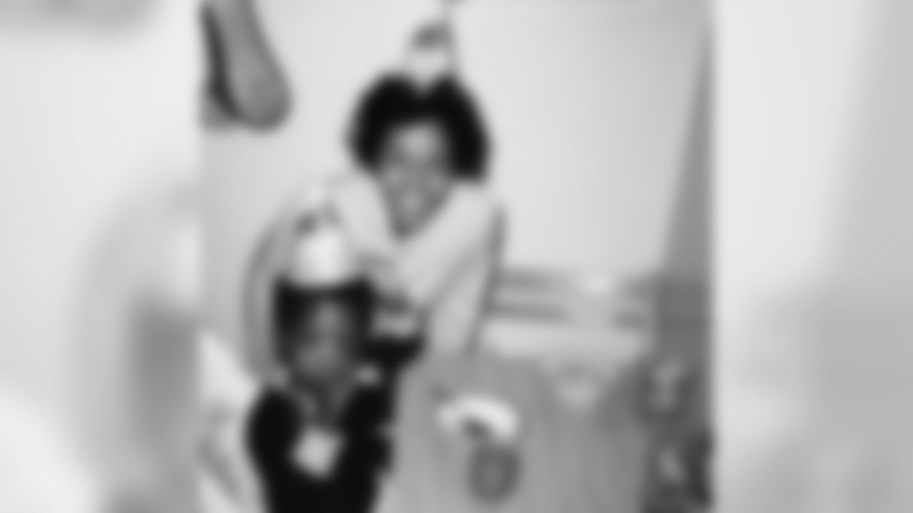 benjaminswatson [Benjamin Watson]: My birthday coming up this weekend! Me and mommy celebrating 30 plus years ago. Love my smurfs...and yes I was a thumb sucker.