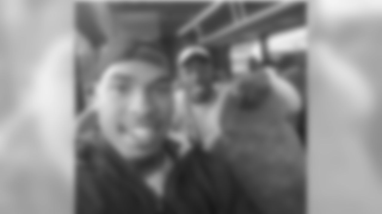 trenchwork94[Carl Davis]:Me and my boy @rnunezr headed to NFL play 60. #nflrks2015 #trenchwork #snooodaaat