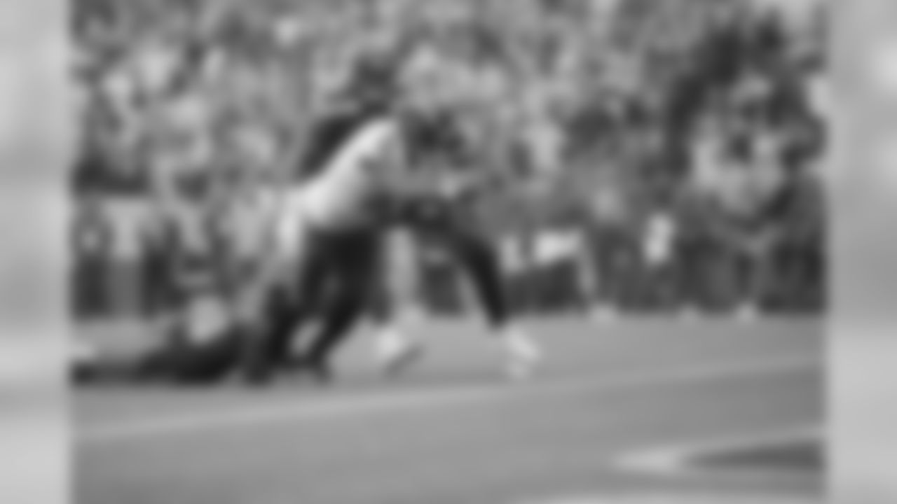 QB Lamar Jackson