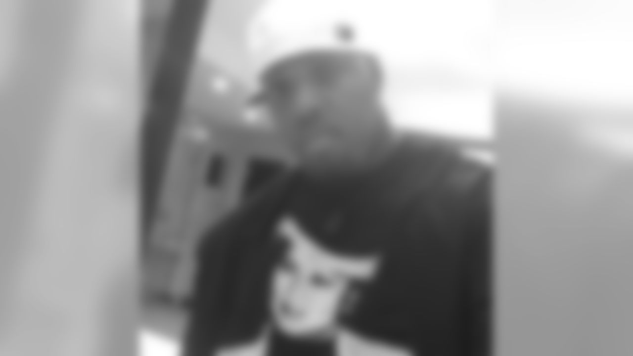 untouchablejay55 [Terrell Suggs]: My 1st real selfie... Not sure how I feel about it..... #selfiesisnotmything